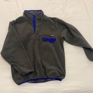 Patagonia Synchilla Men’s Size Medium Grey with Blue Pipping